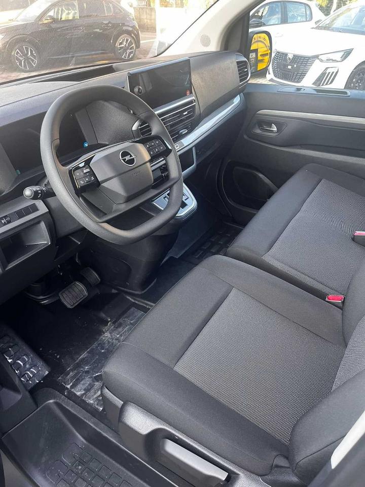 Opel Opel Zafira Life usata, con 8 marce