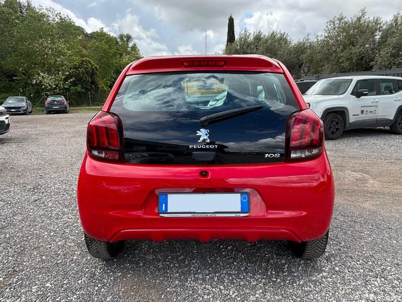 Peugeot Peugeot 108 usata, con cassetto portaoggetti con sportello