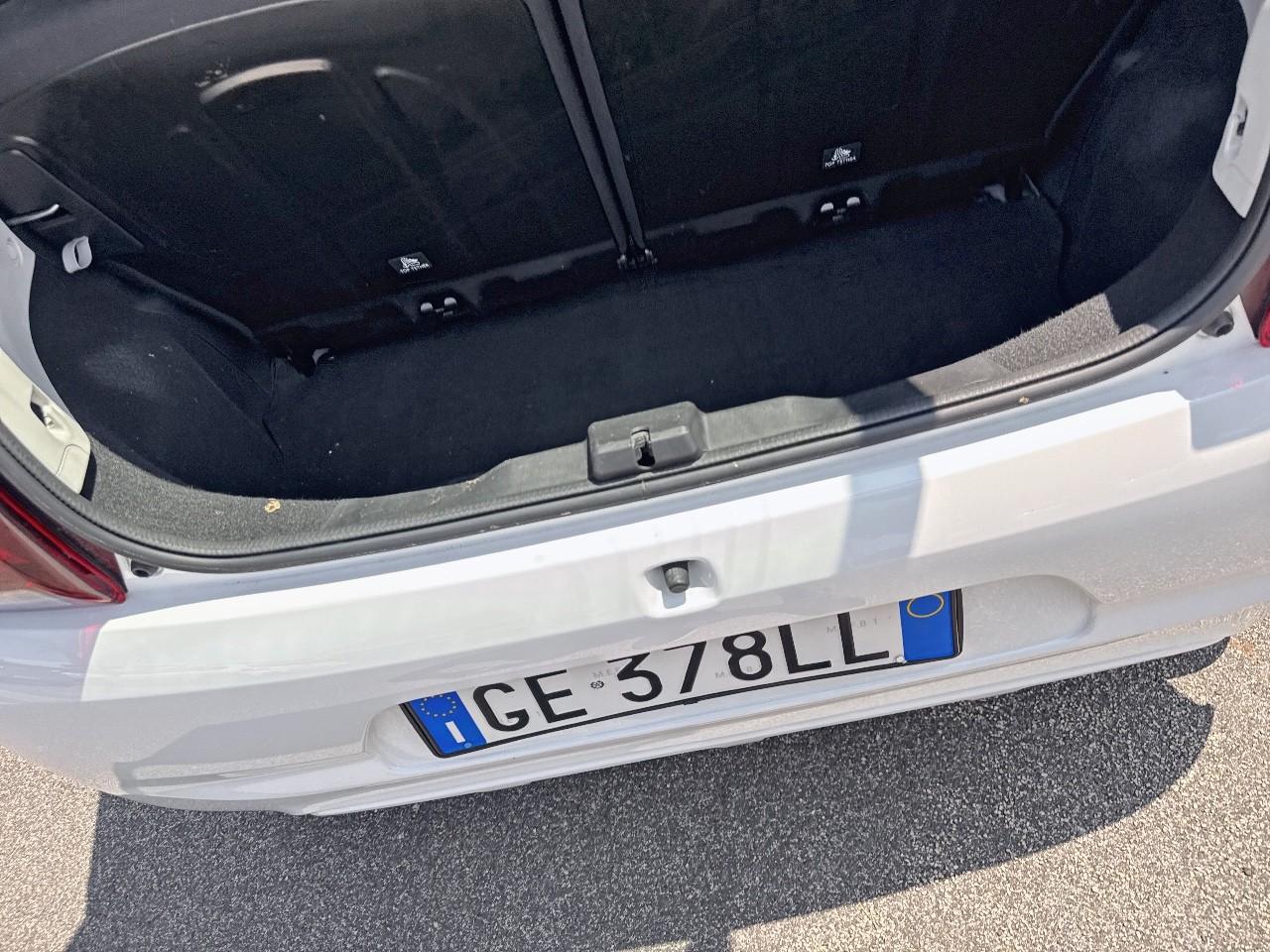 Peugeot Peugeot 108 usata, con connessione bluetooth