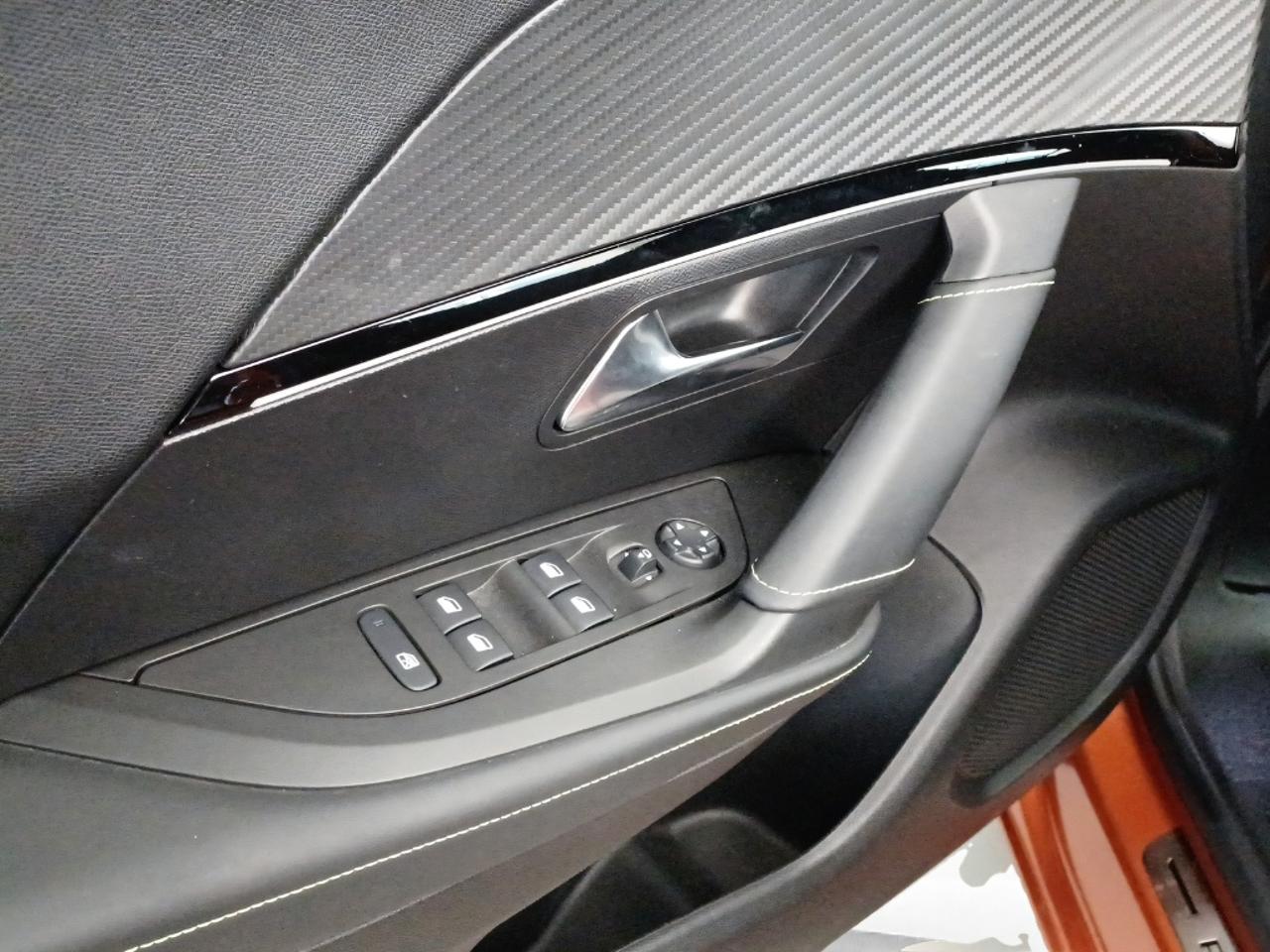 Peugeot Peugeot 2008 usata 12