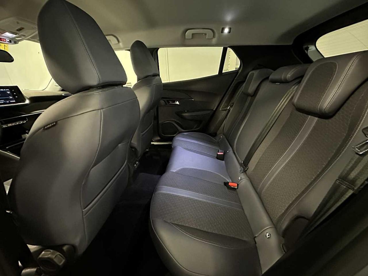 Peugeot 2008 - Foto 4