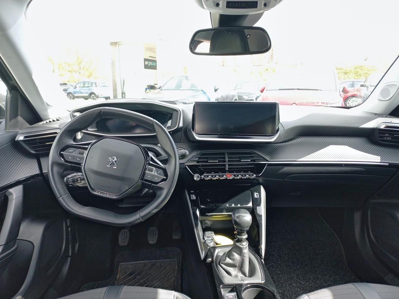 Peugeot Peugeot 2008 usata, con climatizzatore a controllo automatico