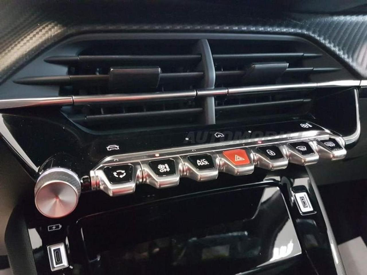 Peugeot Peugeot 2008 usata, con cerchi in lega