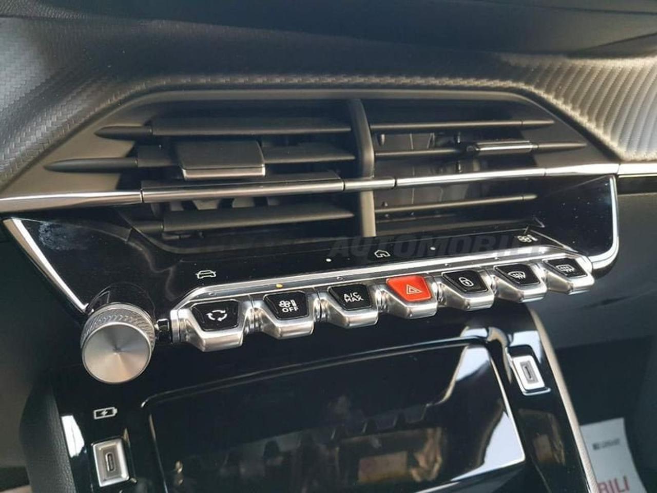 Peugeot Peugeot 2008 usata, con cerchi in lega