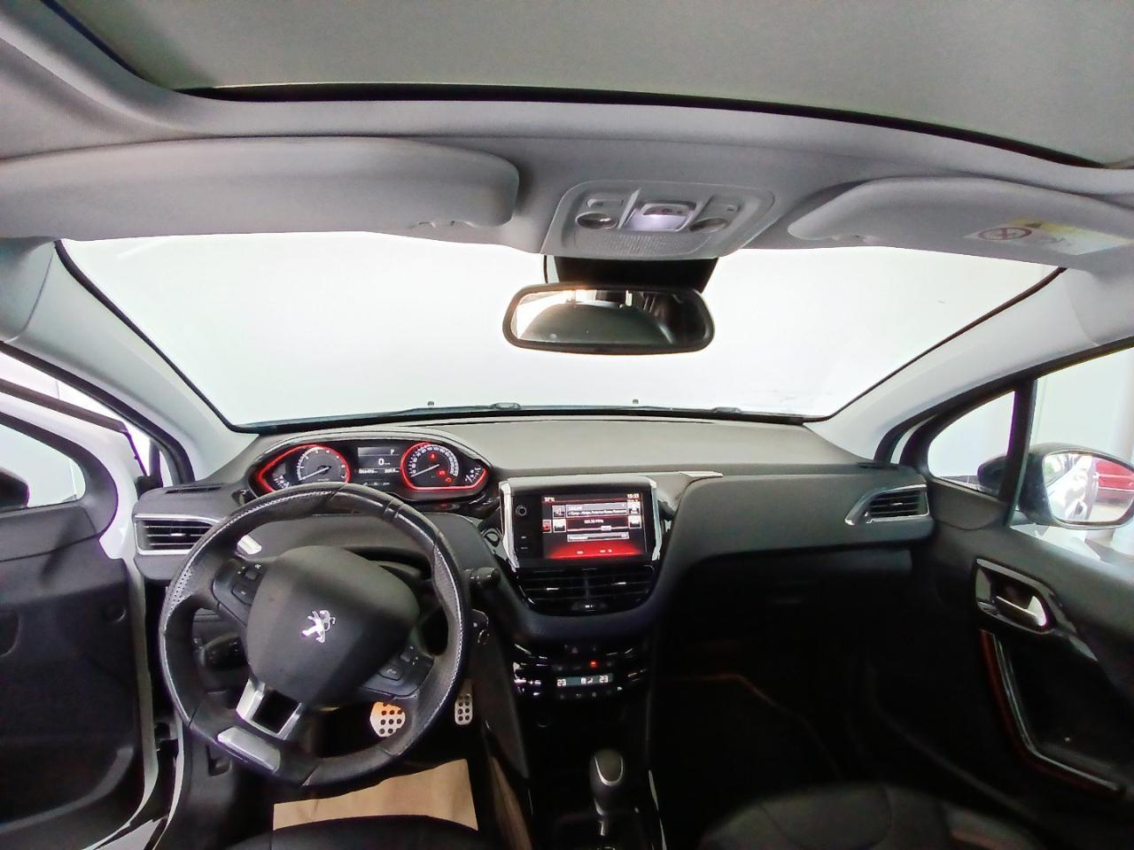 Peugeot Peugeot 2008 usata, con cerchi in lega