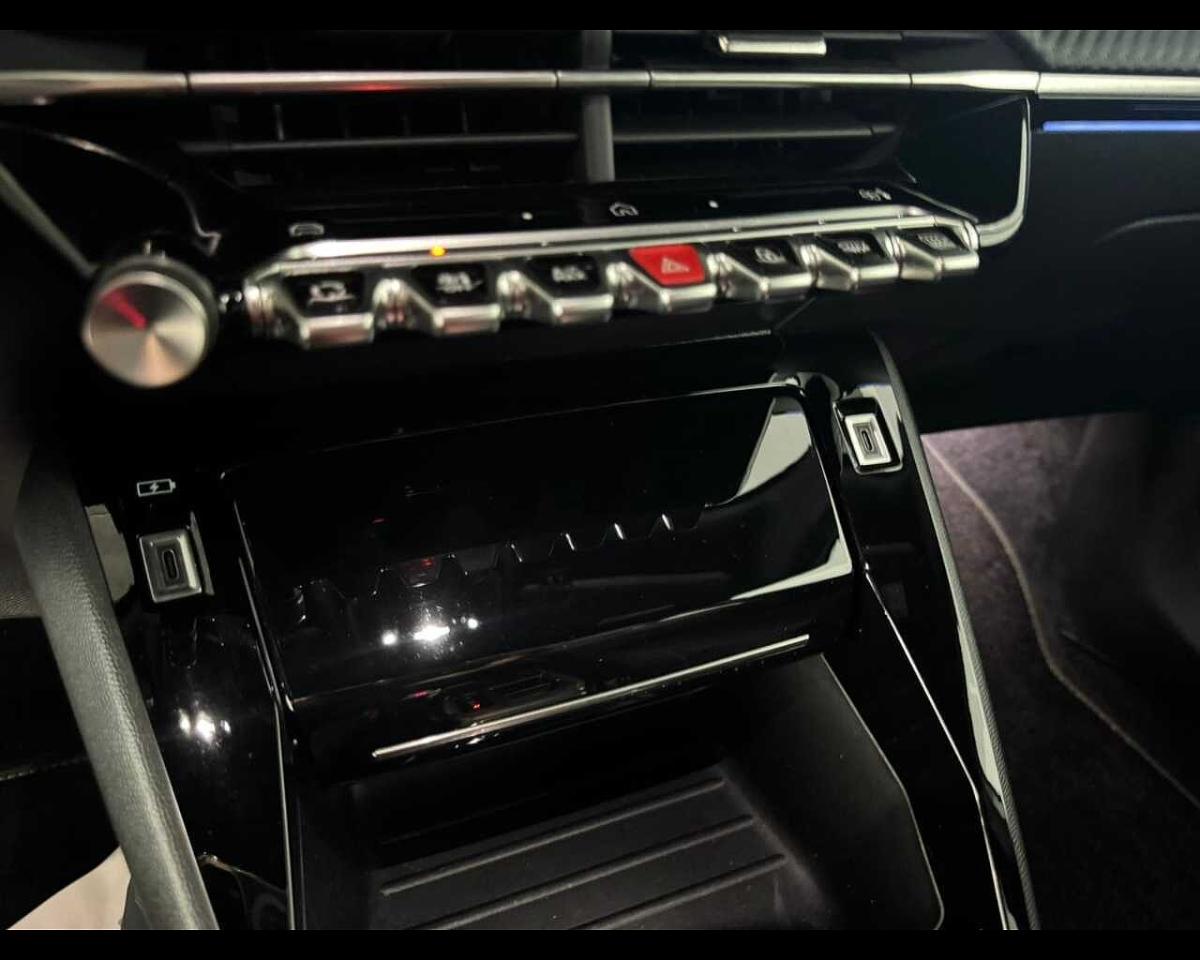 Peugeot Peugeot 2008 usata, con 6x Airbag (fontali + laterali + testa)