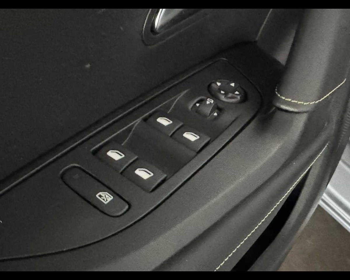 Peugeot Peugeot 2008 usata, con bluetooth