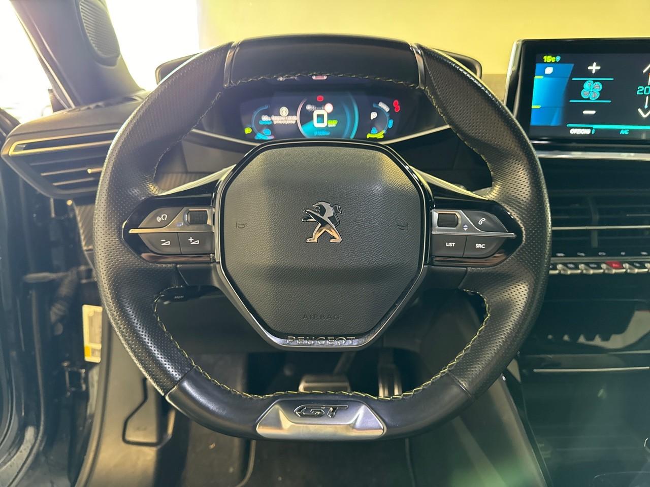 Peugeot Peugeot 2008 usata, con 6 altoparlanti