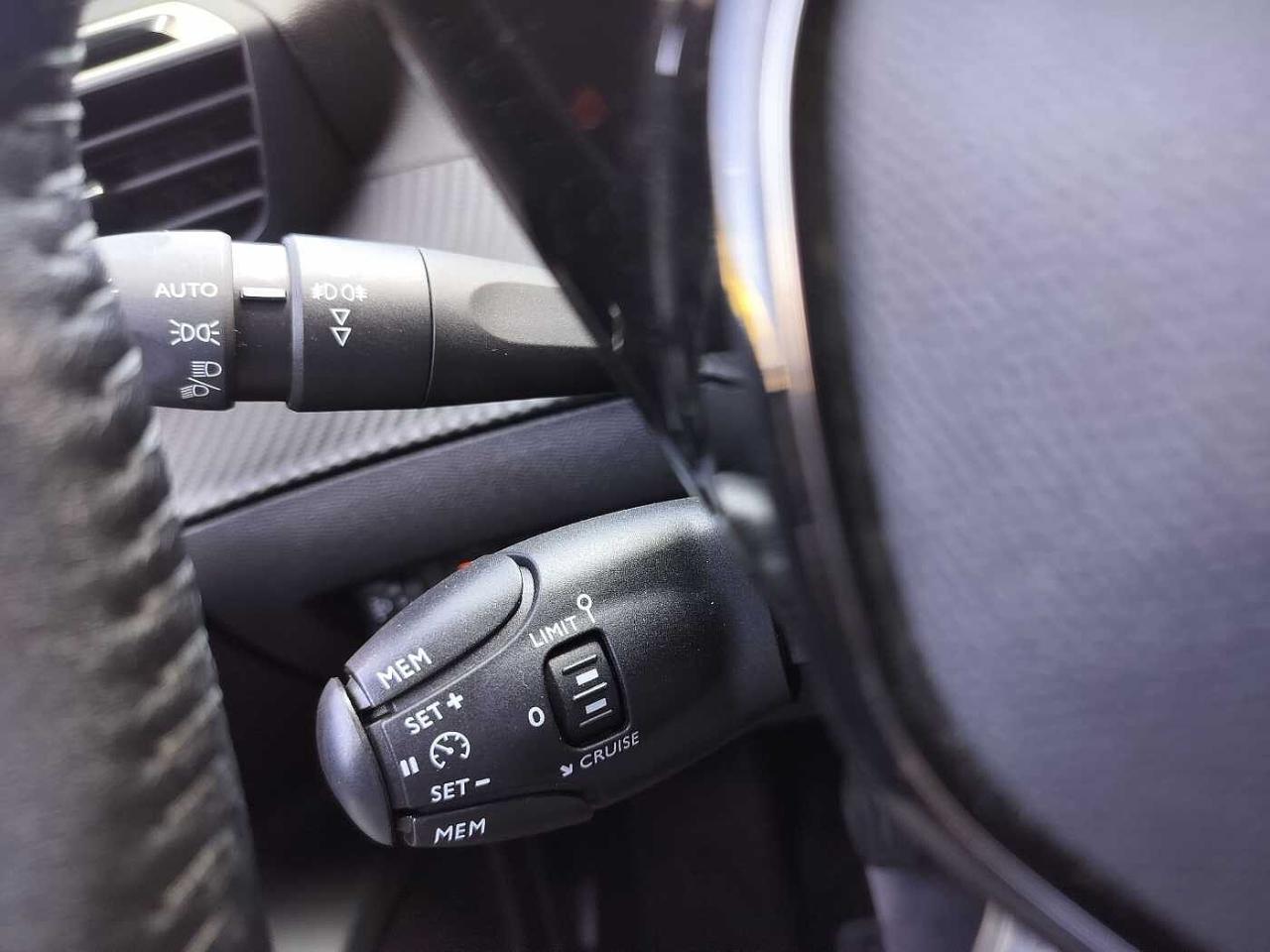 Peugeot Peugeot 2008 usata, con accelerazione: 11.4