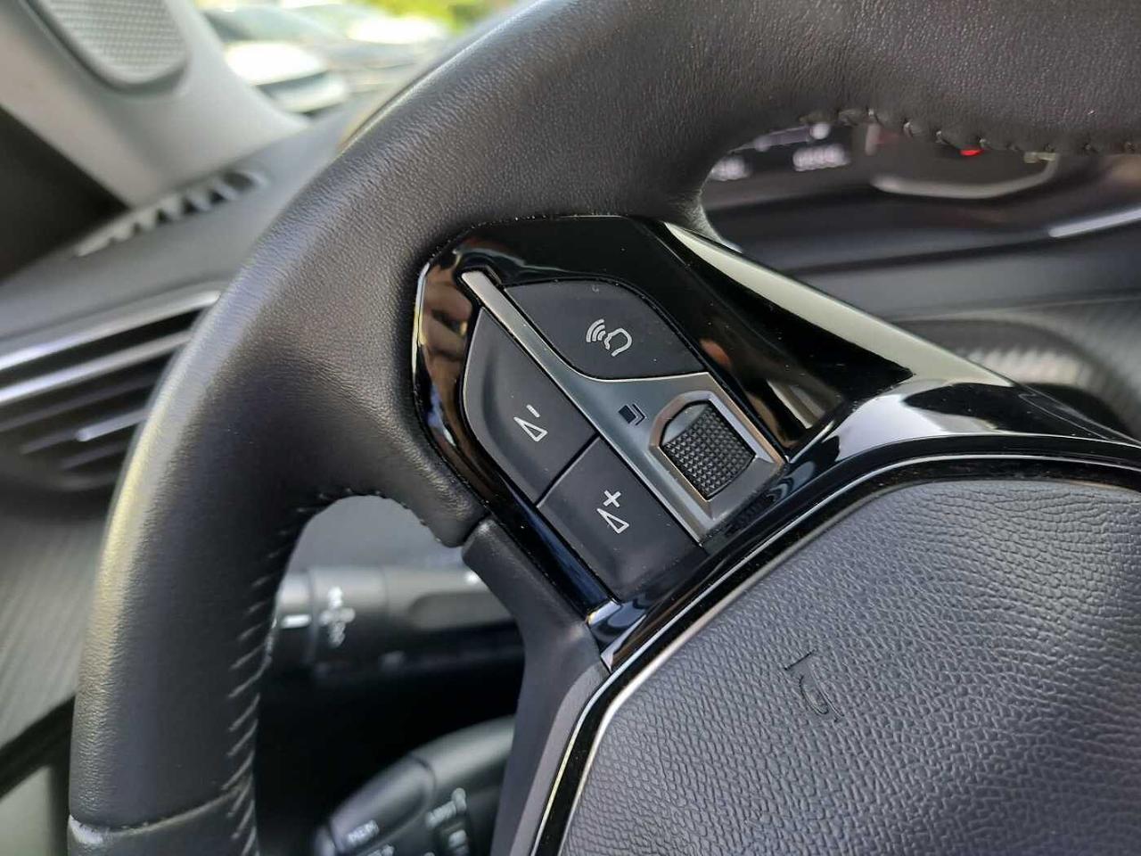 Peugeot Peugeot 2008 usata, con assistente di corsia