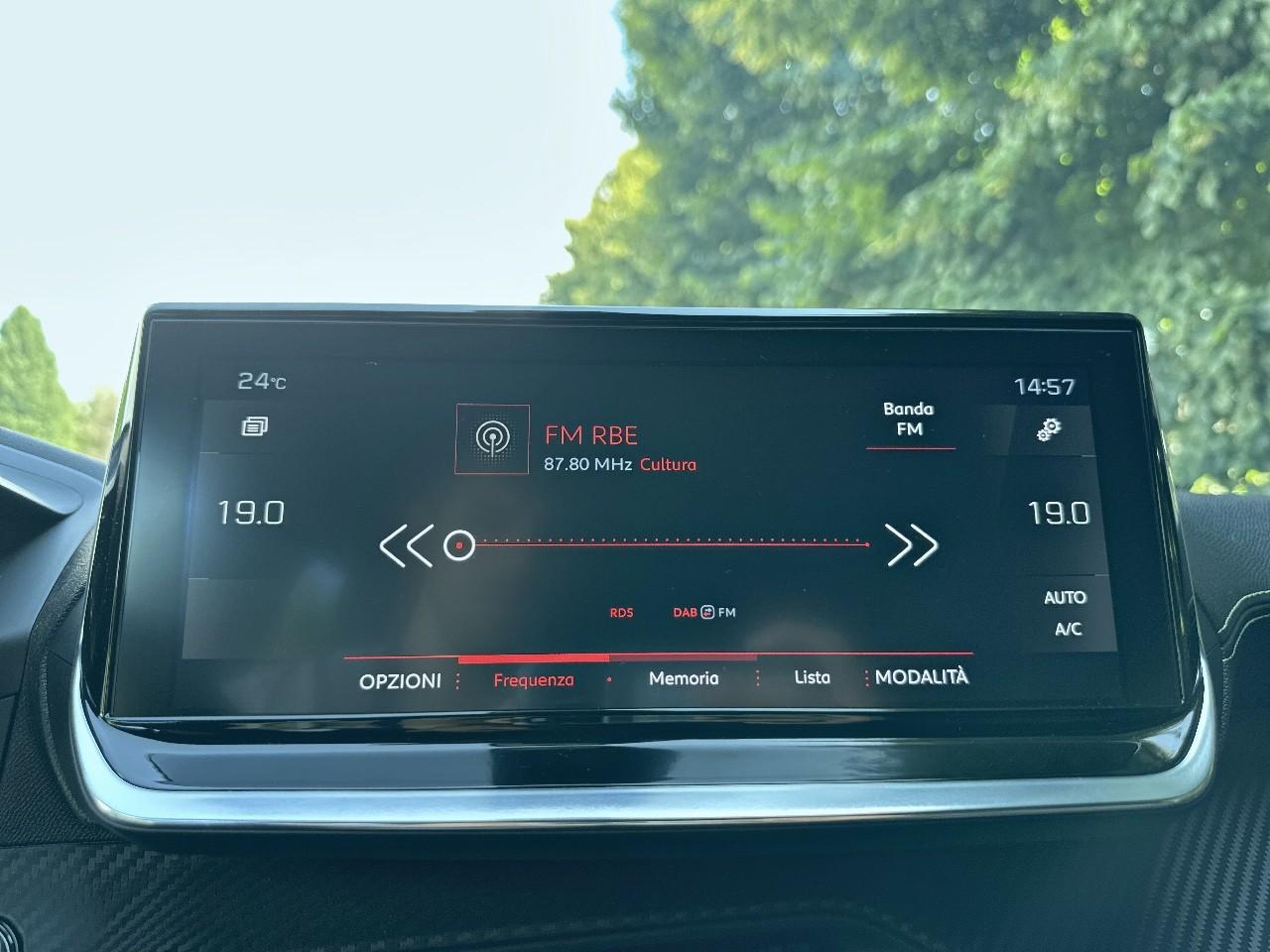 Peugeot Peugeot 2008 usata, con airbag anteriore conducente, airbag anteriore passeggero con interrutore di disattivazione