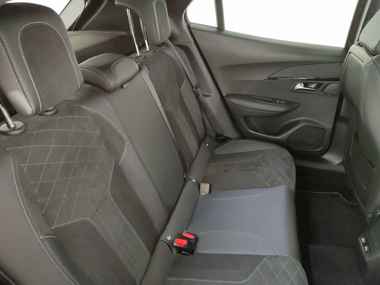 Peugeot Peugeot 2008 usata, con 5 sedili