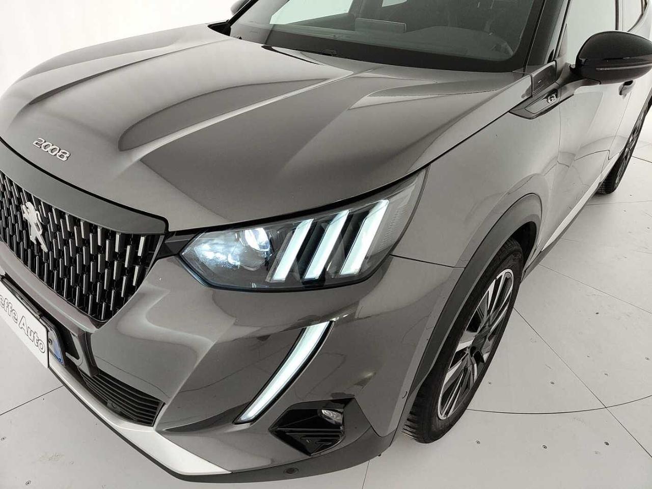 Peugeot Peugeot 2008 usata, con bracciolo porta oggetti