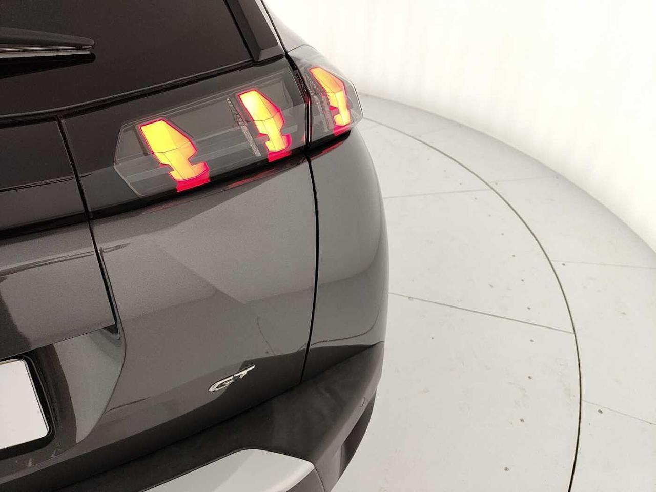 Peugeot Peugeot 2008 usata, con cerchi in lega leggera