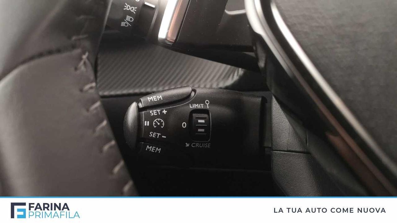 Peugeot Peugeot 2008 usata, con bracciolo porta oggetti