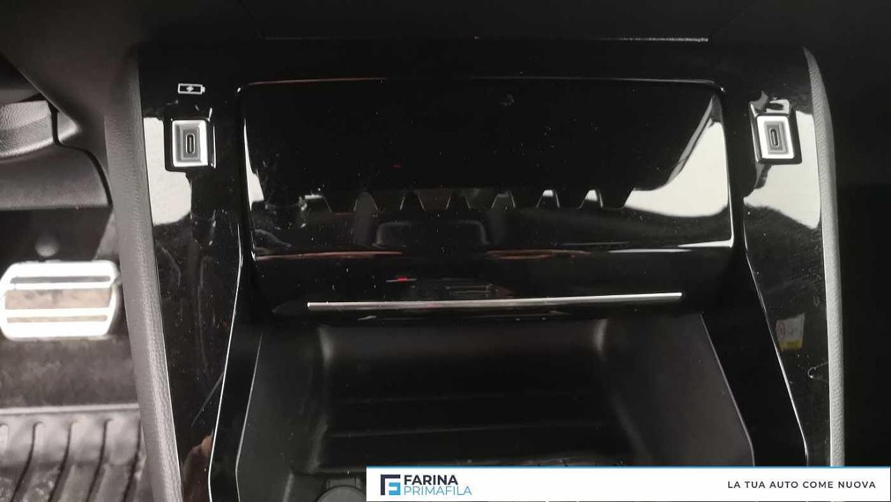 Peugeot Peugeot 2008 usata, con bracciolo porta oggetti