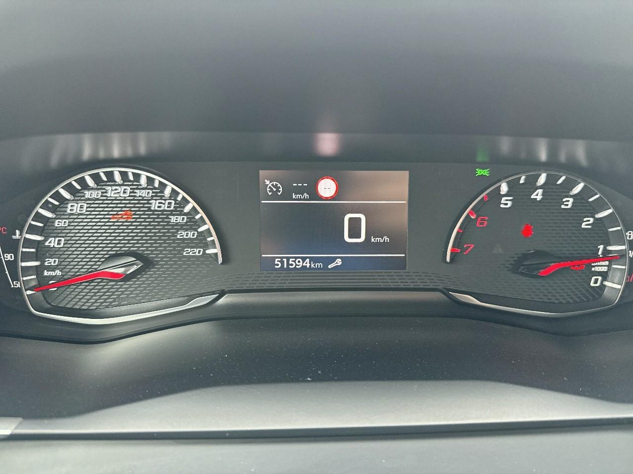 Peugeot Peugeot 2008 usata, con 6 altoparlanti