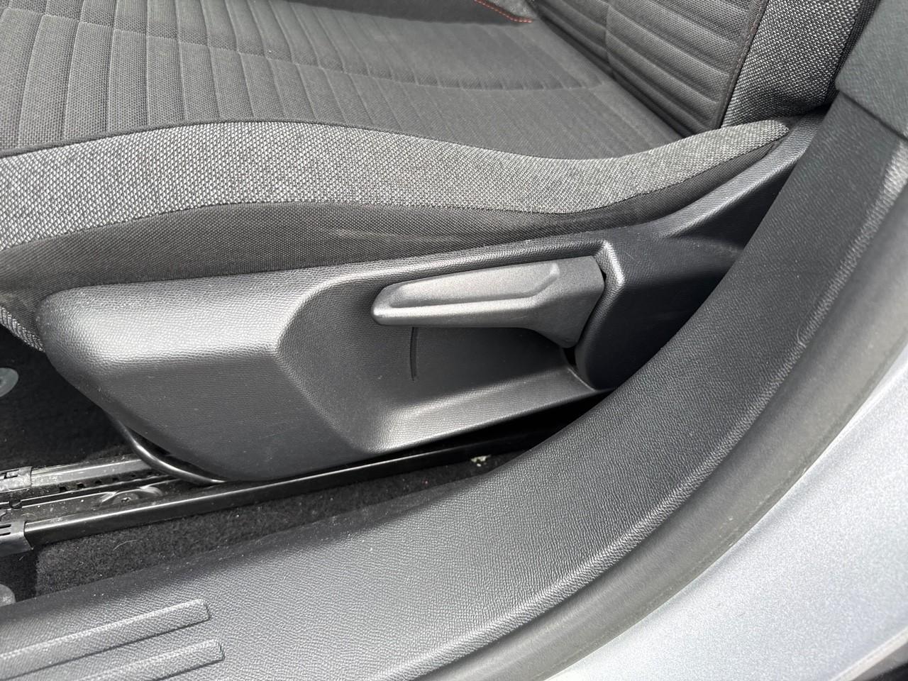 Peugeot Peugeot 2008 usata, con alzacristalli elettrici anteriori e posteriori , numero ad impulso 2