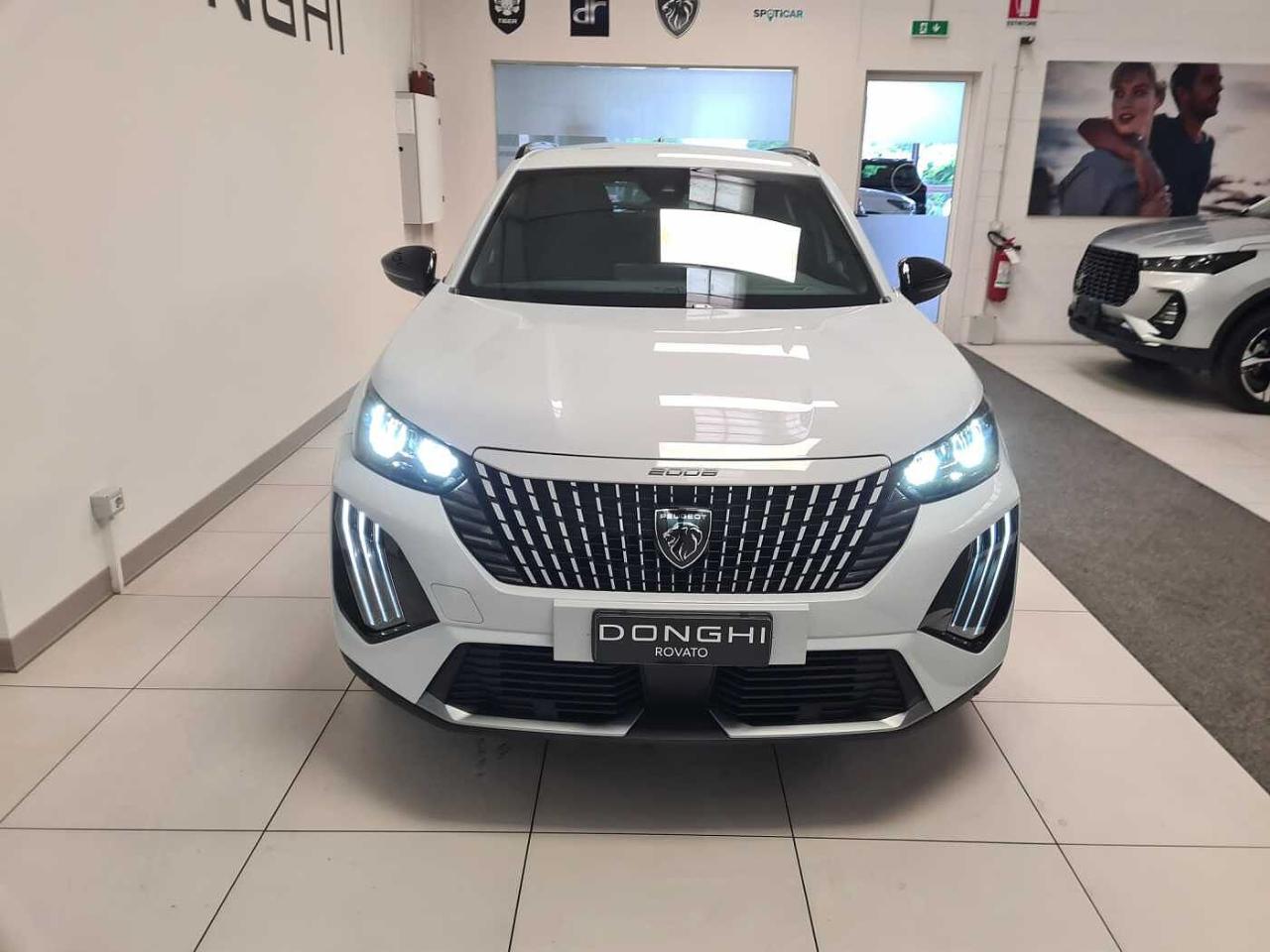 Peugeot Peugeot 2008 usata, con appoggiabraccia delle porte anteriori e posteriori in tessuto/tep isabella con cuciture quartz