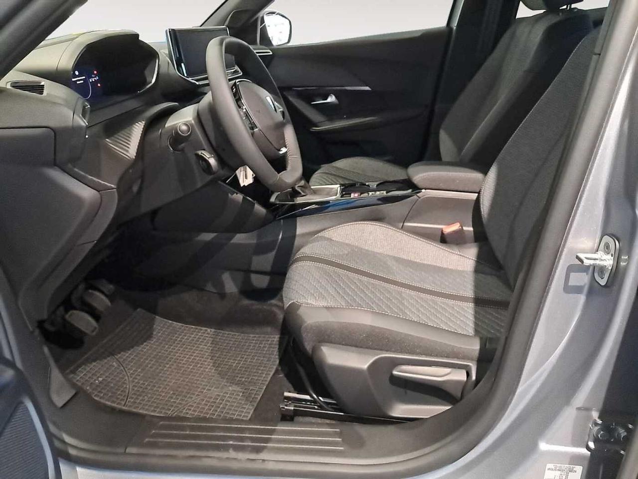 Peugeot Peugeot 2008 usata, con 5 sedili