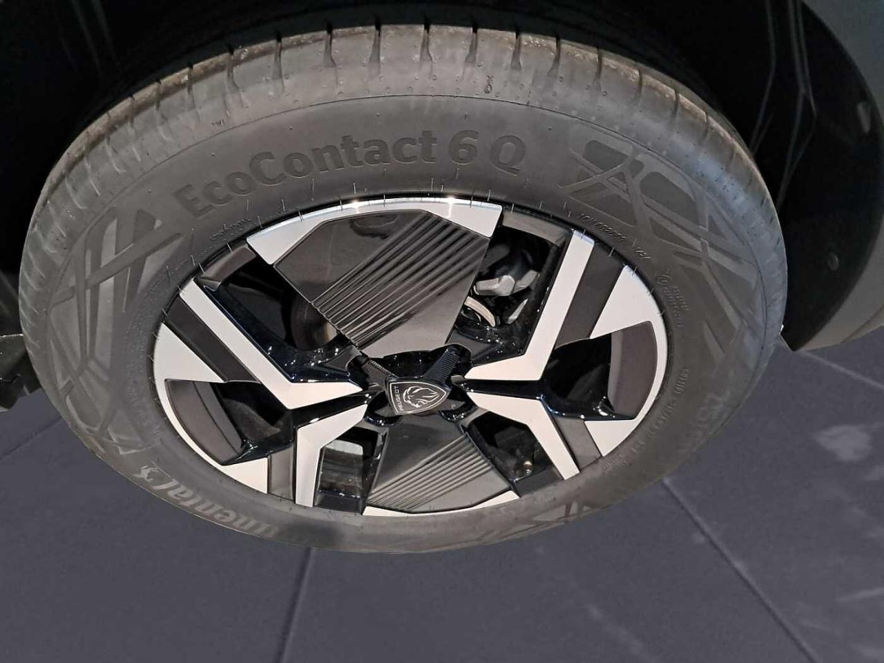 Peugeot Peugeot 2008 usata, con 6 airbags (frontali, laterali, a tendina)