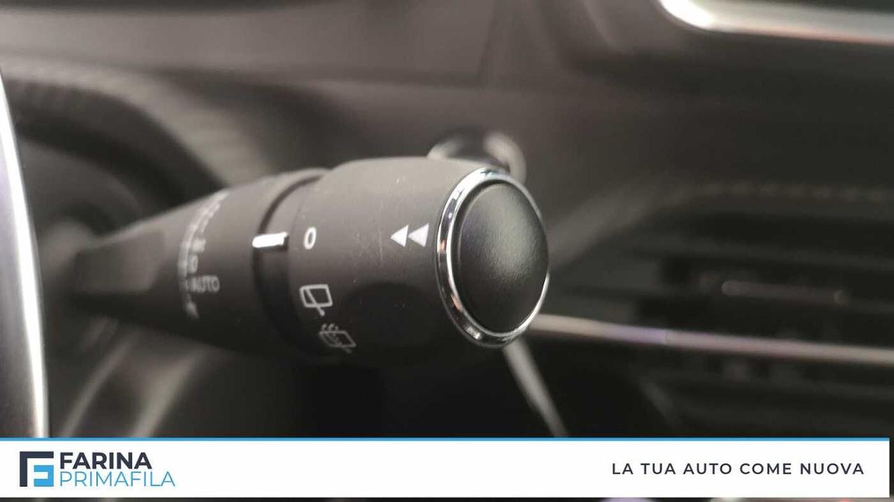 Peugeot Peugeot 2008 usata, con luci diurne a led