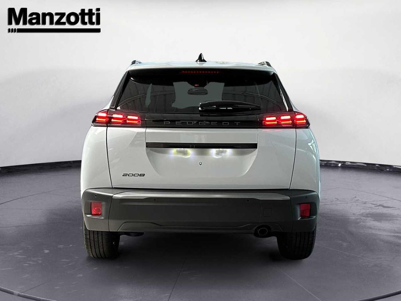 Peugeot Peugeot 2008 usata, con bracciolo porta oggetti