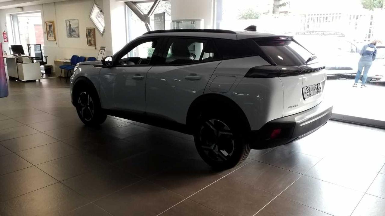 Peugeot Peugeot 2008 usata, con accelerazione: 10.8