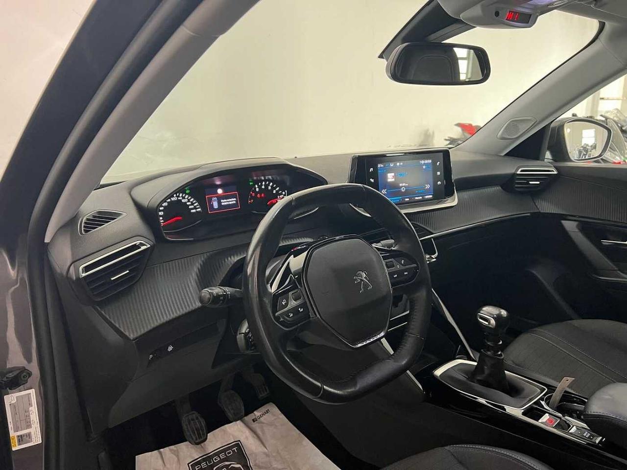 Peugeot Peugeot 2008 usata, con 6 marce