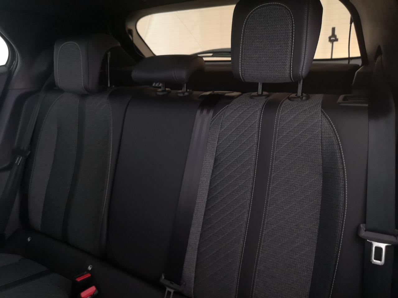 Peugeot Peugeot 2008 usata 8