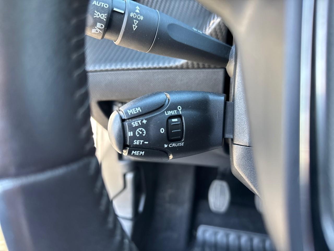 Peugeot Peugeot 2008 usata, con assistenza al parcheggio posteriore e con monitor