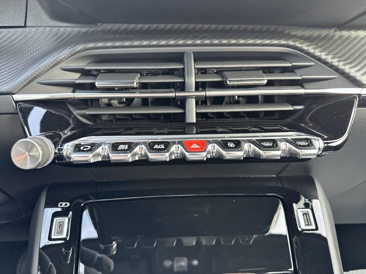 Peugeot Peugeot 2008 usata, con alzacristalli elettrici anteriori e posteriori , numero ad impulso 2