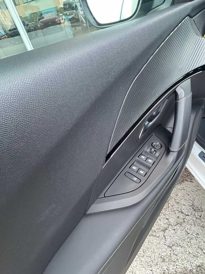 Peugeot Peugeot 2008 usata, con 5 porte