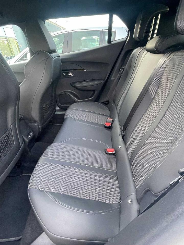 Peugeot Peugeot 2008 usata, con barre/griglia porta tutto