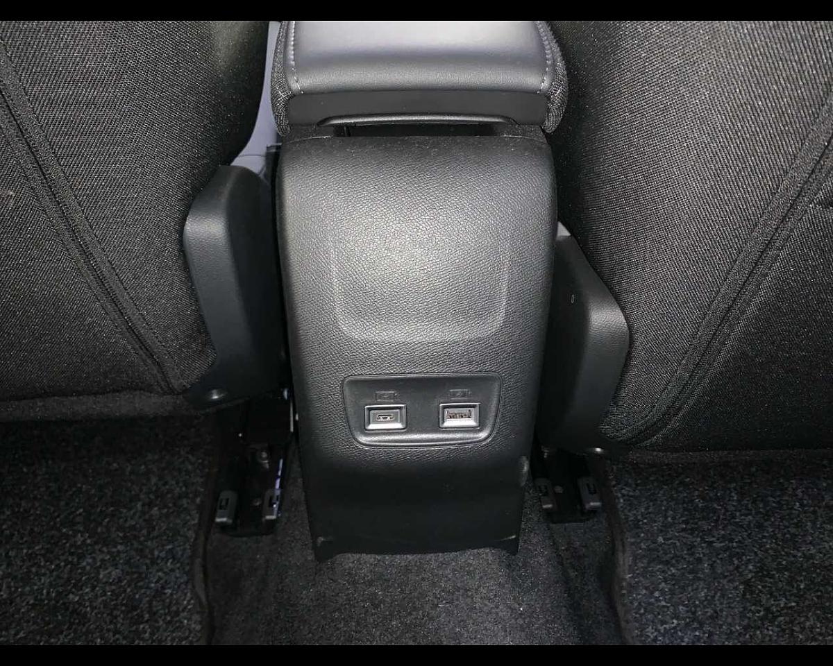 Peugeot Peugeot 2008 usata, con luci diurne a led