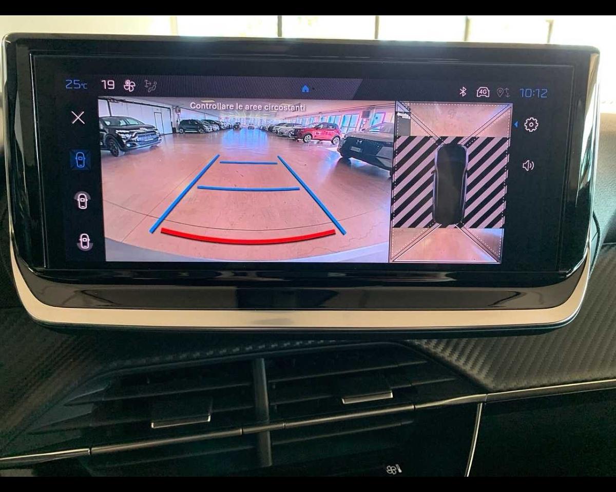 Peugeot Peugeot 2008 usata, con rilevazione dei segnali stradali