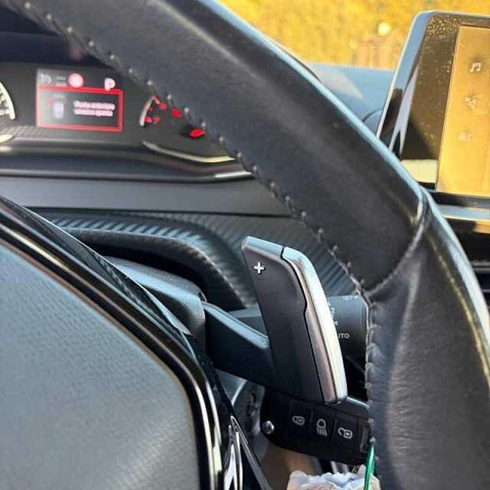 Peugeot Peugeot 2008 usata, con Caricabatterie di bordo da 7,4 kW