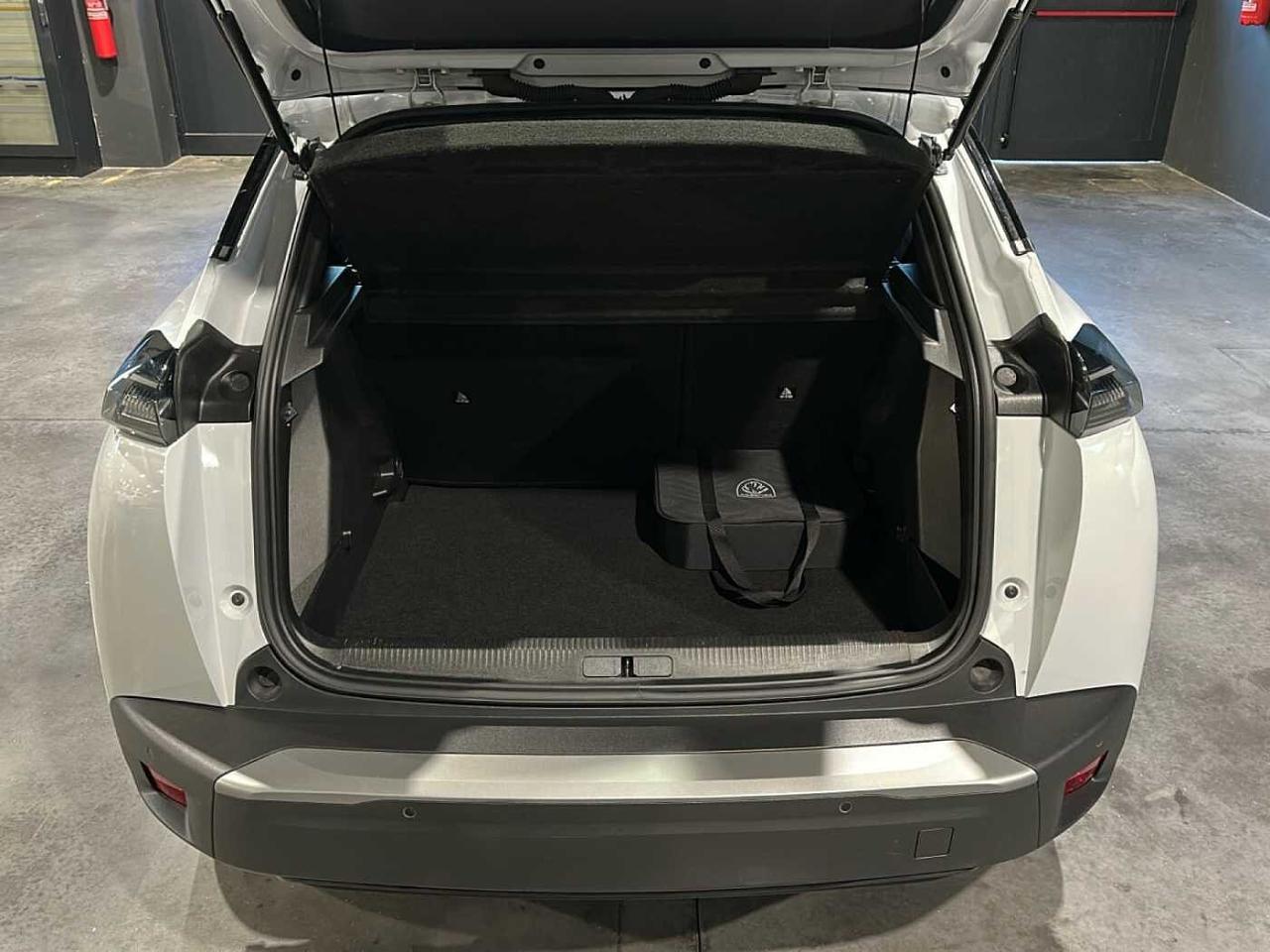 Peugeot Peugeot 2008 usata, con Caricabatterie di bordo da 22 kW