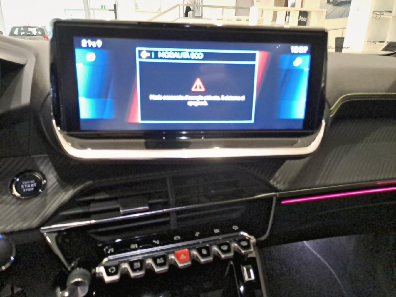 Peugeot Peugeot 2008 usata, con Isofix