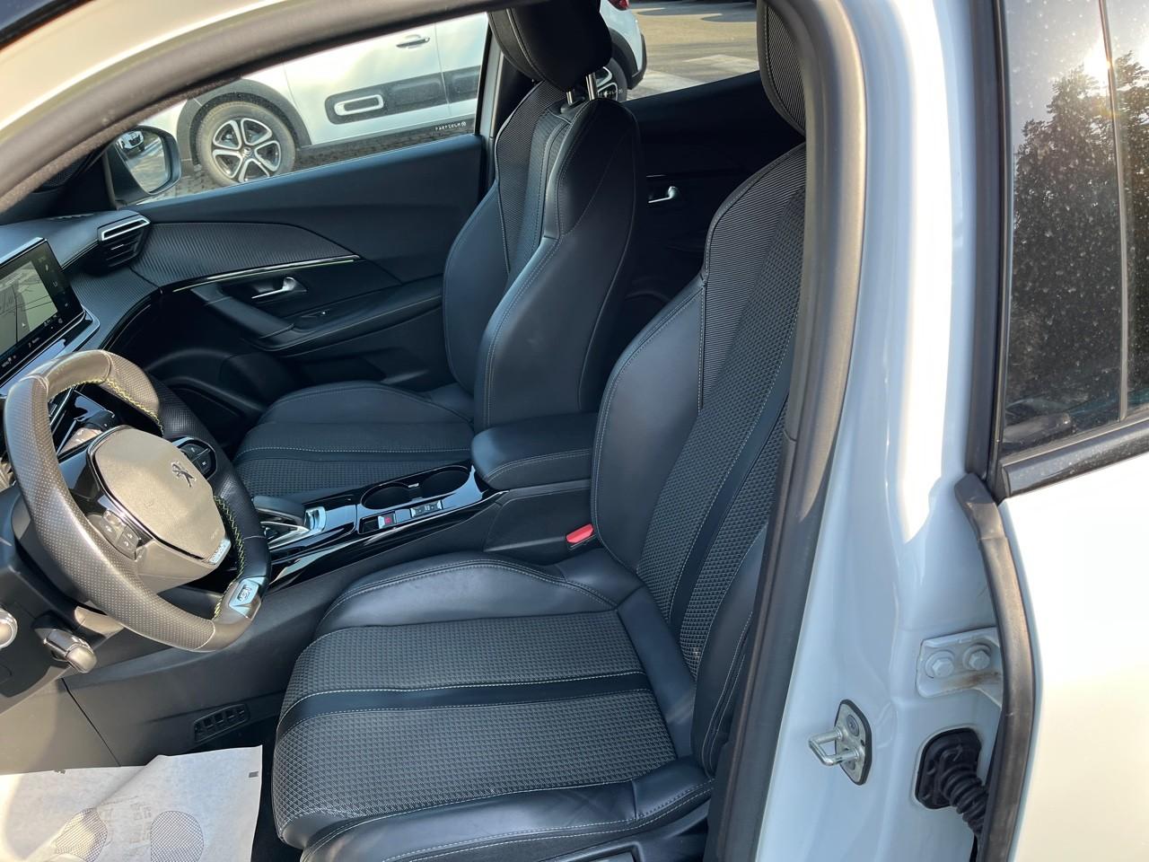 Peugeot Peugeot 2008 usata, con Climatizzatore