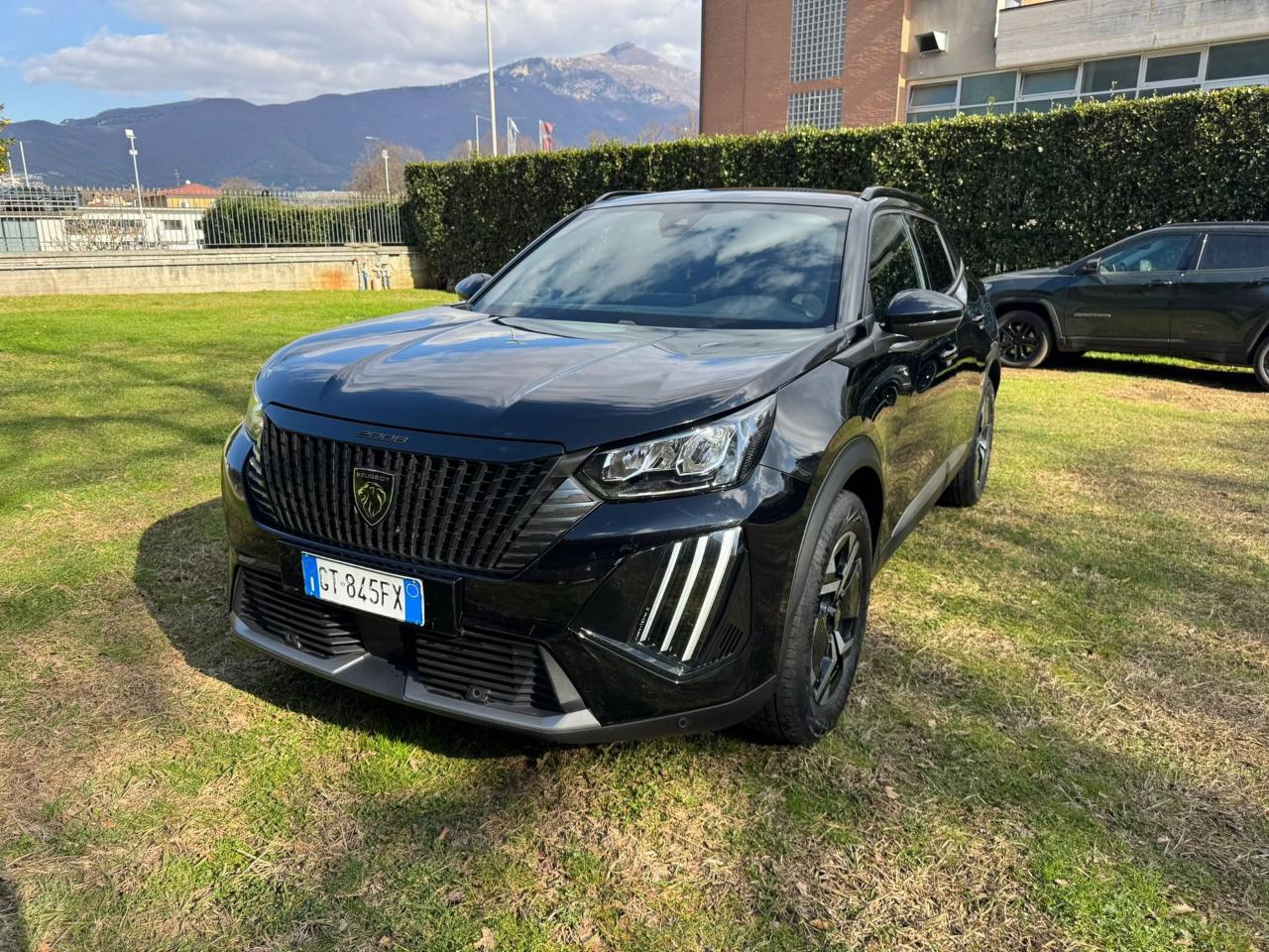 Peugeot 2008 2008 nuovo allure puretech 130 eat8 s and amp,s 