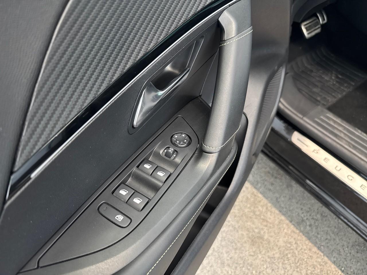Peugeot 2008 - Foto 4