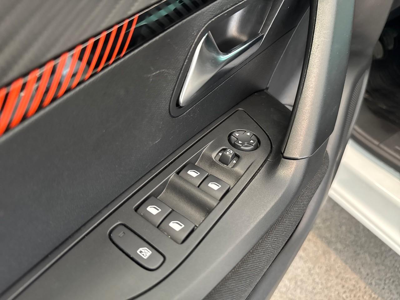 Peugeot 2008 - Foto 5