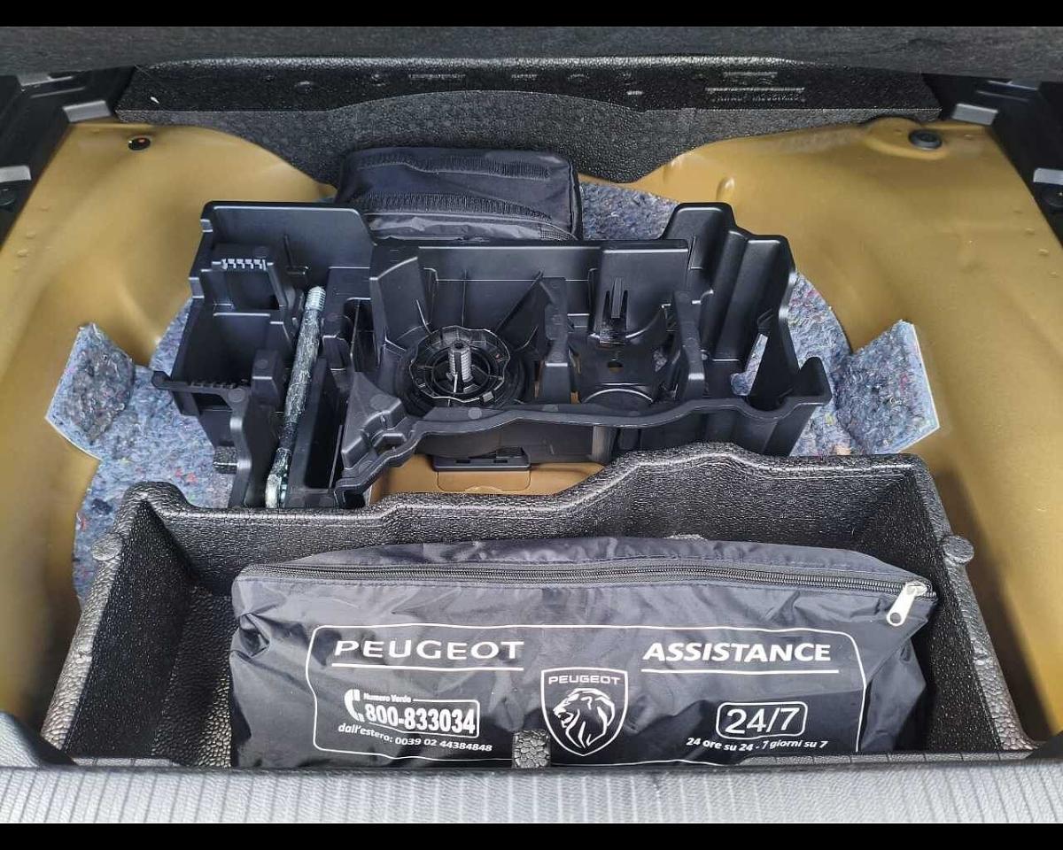 Peugeot Peugeot 2008 usata, con Xenon-led