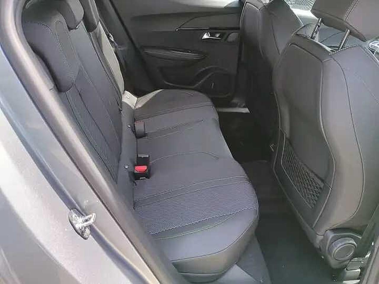 Peugeot Peugeot 2008 usata, con GPS