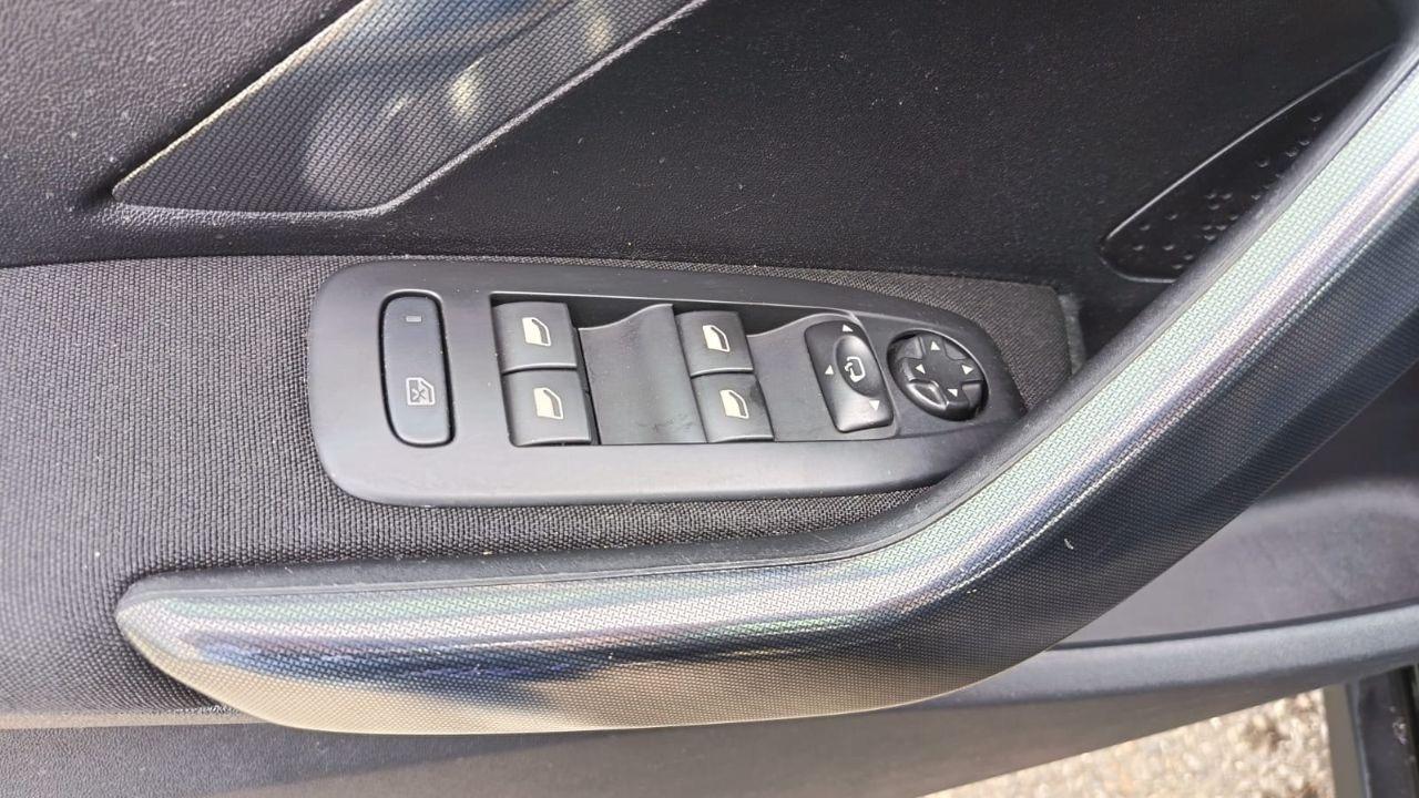 Peugeot Peugeot 2008 usata 12