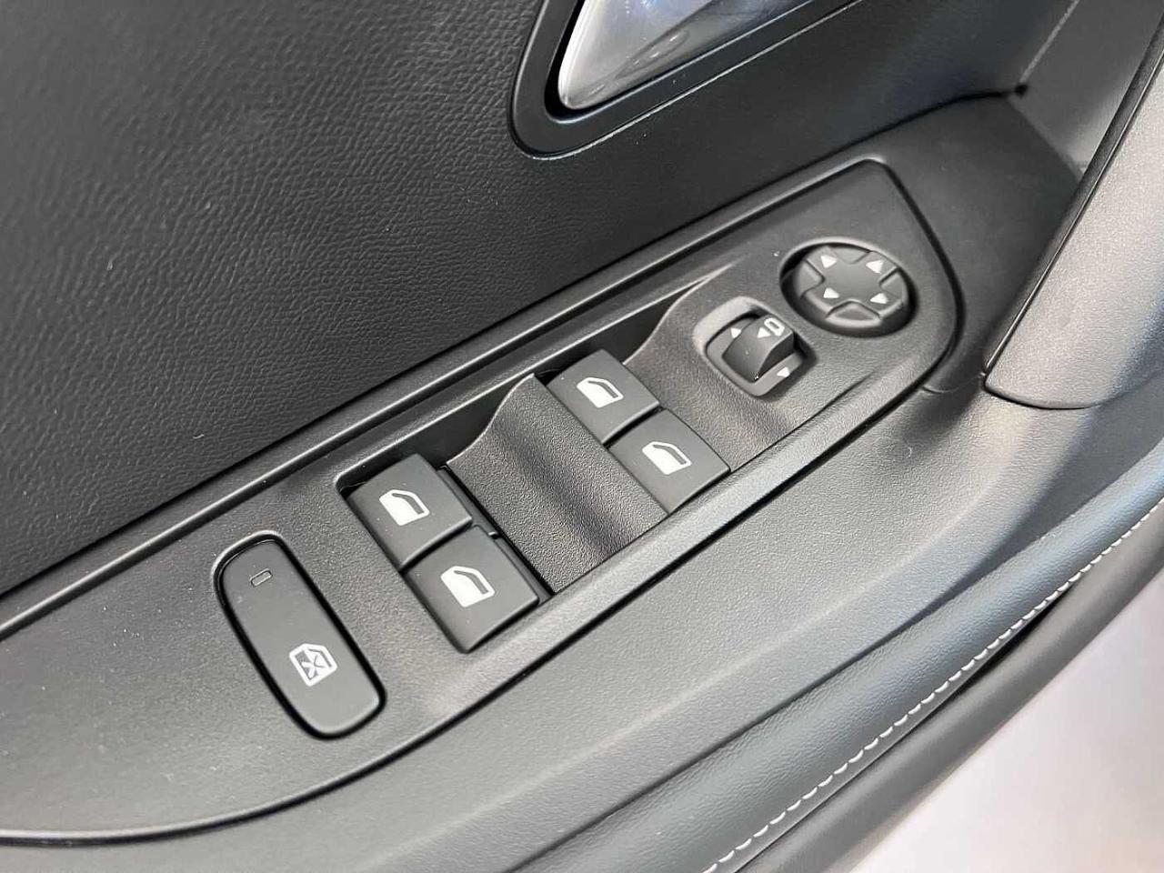 Peugeot 2008 - Foto 3