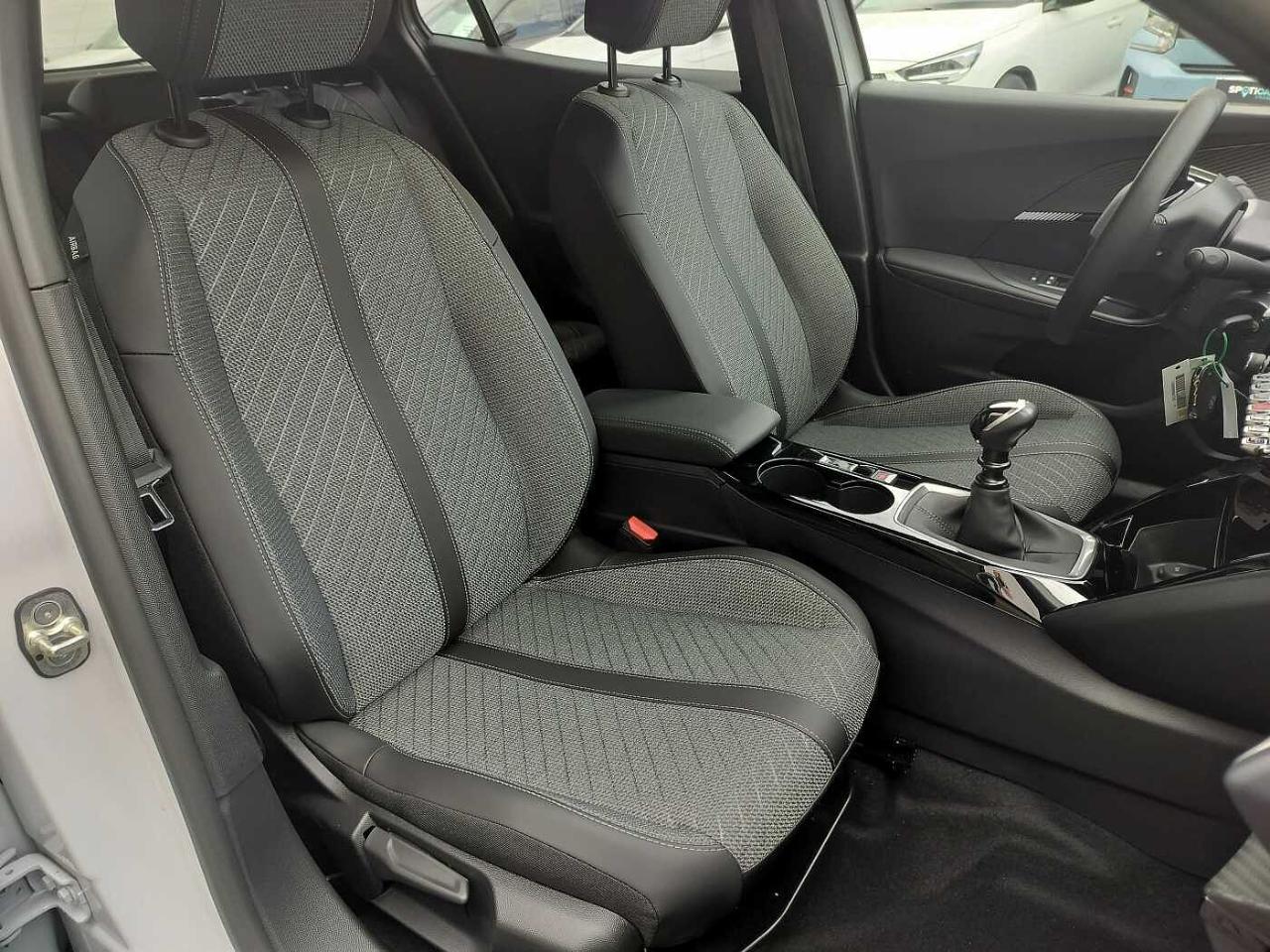 Peugeot 2008 - Foto 2