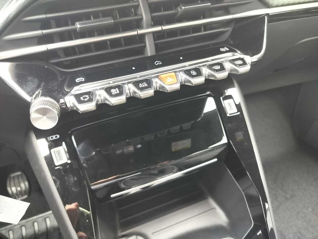 Peugeot 2008 - Foto 4