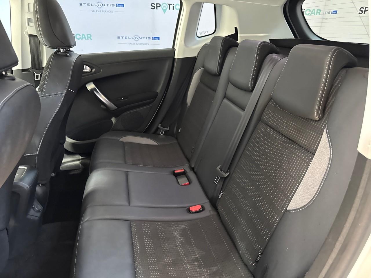 Peugeot 2008 - Foto 2